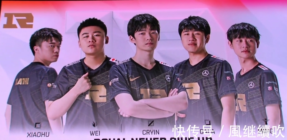 让我们简要 让我们简要