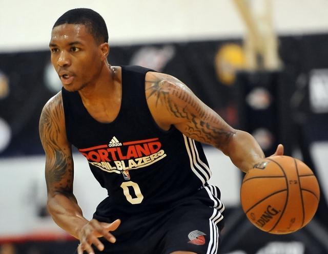 卡的转会事 卡的转会事